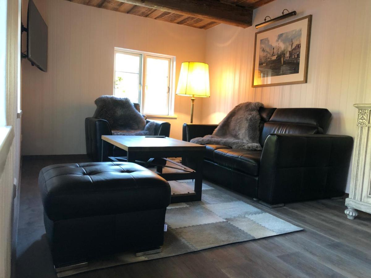 Heritage House Nida With 2 Bedrooms & Free Parking Exteriör bild